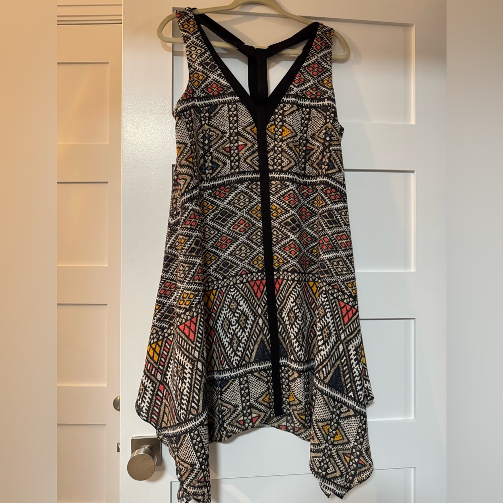 BCBG MaxAzria Geometric Tribal Patterned Handkerchief Hem Colorful Dress, size L